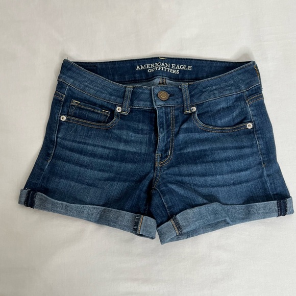 American Eagle Outfitters Pants - American Eagle Women's Short Size 6 Denim Short Blue Regular Cotton
